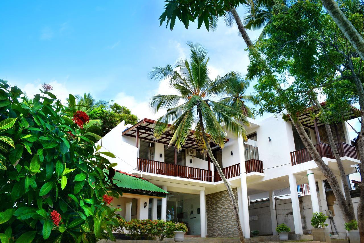 Sea View Tourist Inn タンガラ エクステリア 写真